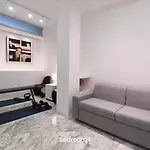 Whole 2 Bedrooms Apartment In Milano