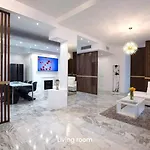 Whole 2 Bedrooms Apartment In Milano
